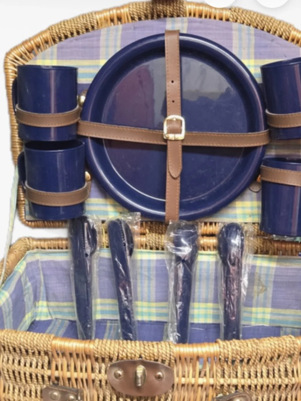 Traditional Handwoven Wicker Picnic Basket with Folding Wooden Handles